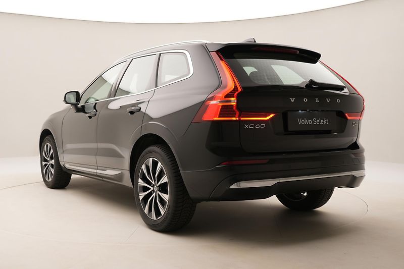 Volvo XC60 B4 AWD BRIGHT PLUS AUT  - fotka 11 z 48