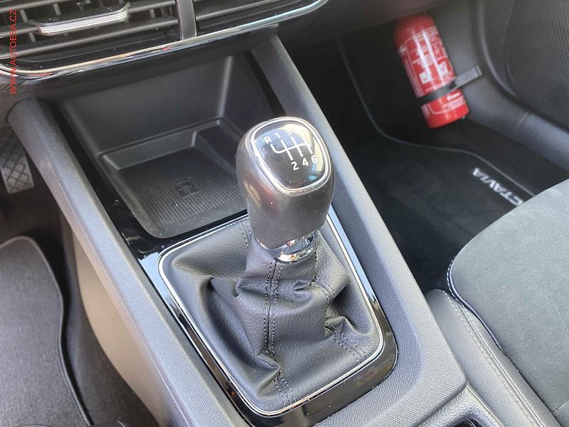 Škoda Octavia (2021) 1.5 TSi, Style, LED, navi - fotka 16 z 19