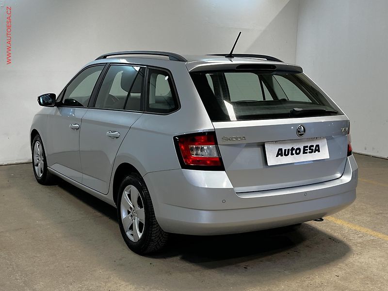 Škoda Fabia (2017) 1.0 TSi, ČR, AC, temp - fotka 6 z 15