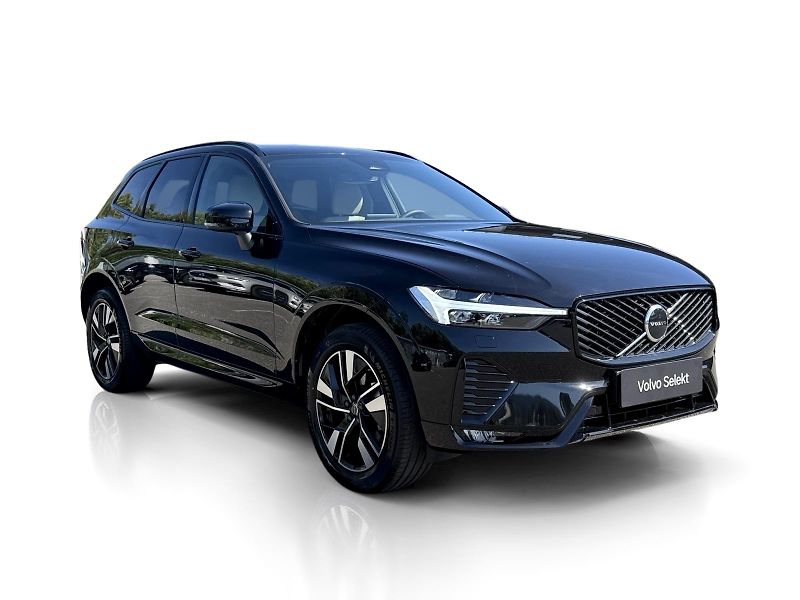 Volvo XC60 B5 AWD PLUS DARK // REZERVACE  - fotka 8 z 47
