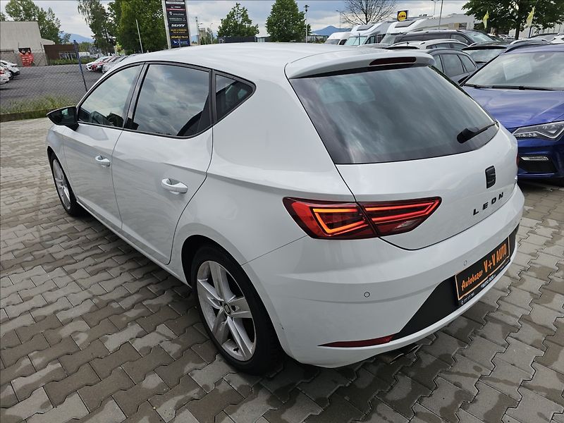 Seat Leon 1,4TSi 110KW FR led NAVI - fotka 8 z 44