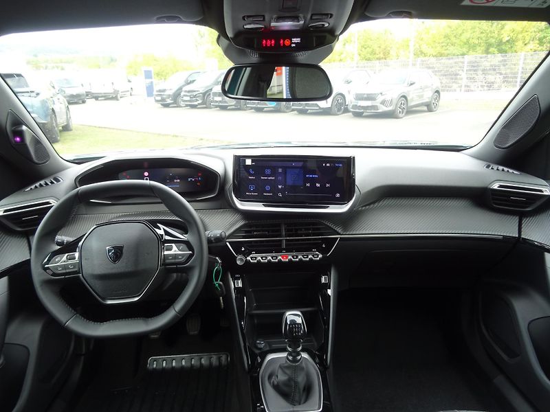 Peugeot 2008 (2026) ALLURE Turbo 100k MAN6 - fotka 23 z 43
