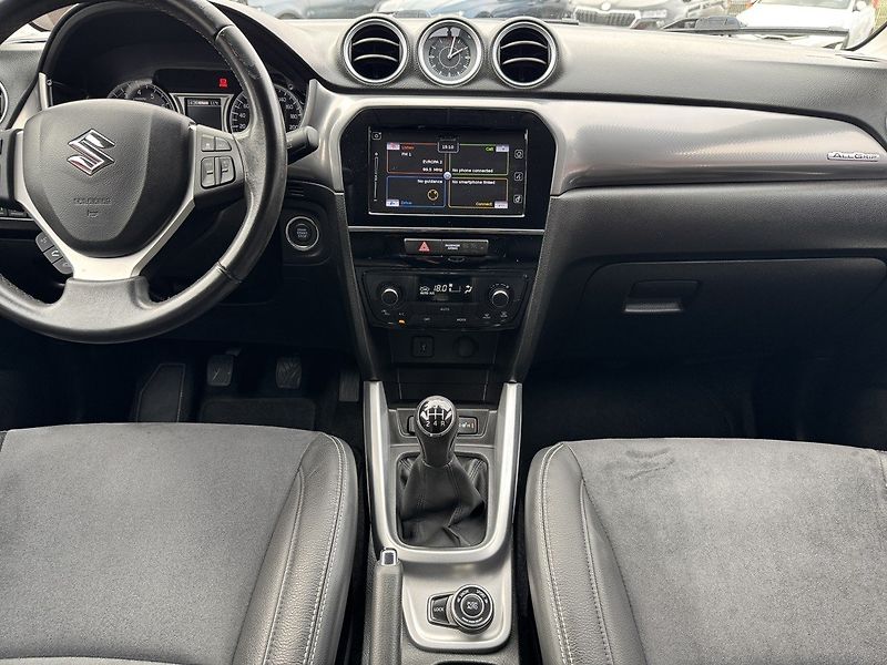 Suzuki Vitara (2017) 1.6i VVT LED Allgrip Kamera - fotka 9 z 50