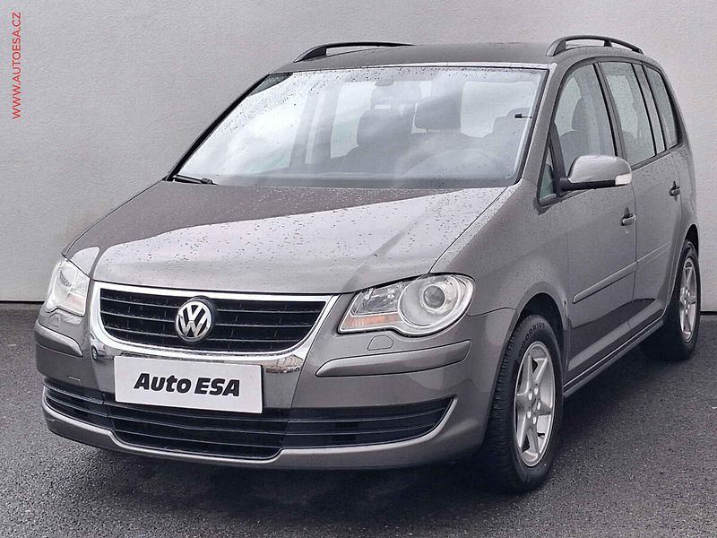 Volkswagen Touran (2007) 1.4 i, Xenon, webasto - fotka 3 z 17