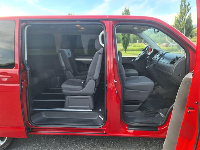 Volkswagen Multivan (2011) 2.0 TDi 103-KW WEBAST OLOMOUC - fotka 13 z 109
