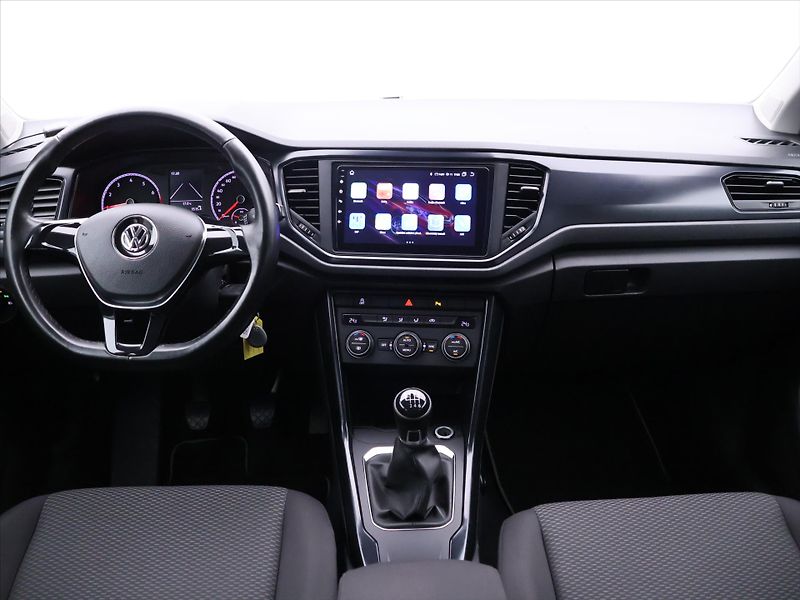 Volkswagen T-Roc 1,0 TSI 85kW Aut.klima CZ - fotka 26 z 34
