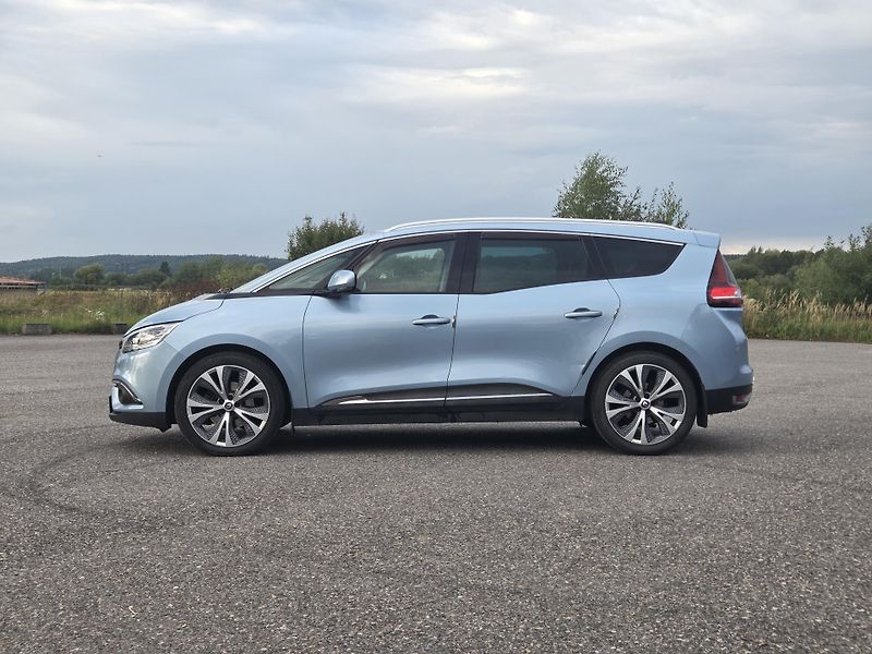 Renault Grand Scénic (2019) - fotka 9 z 13