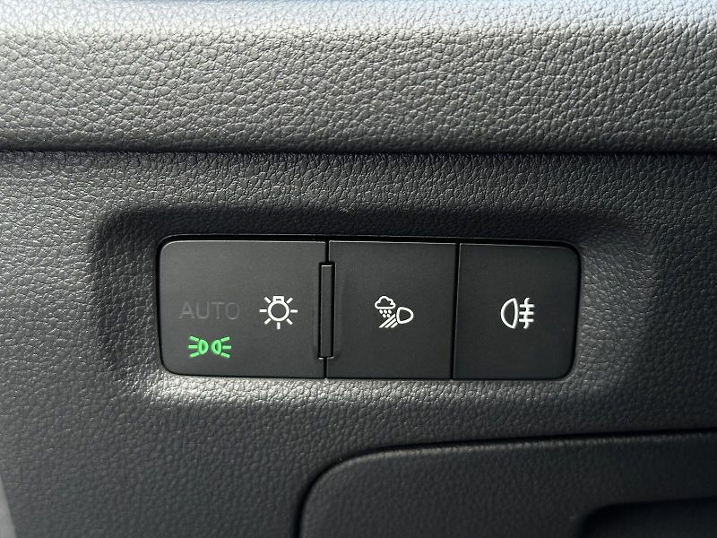 Škoda Octavia 2.0TSi 4x4 DSG Sportline Matri - fotka 16 z 49