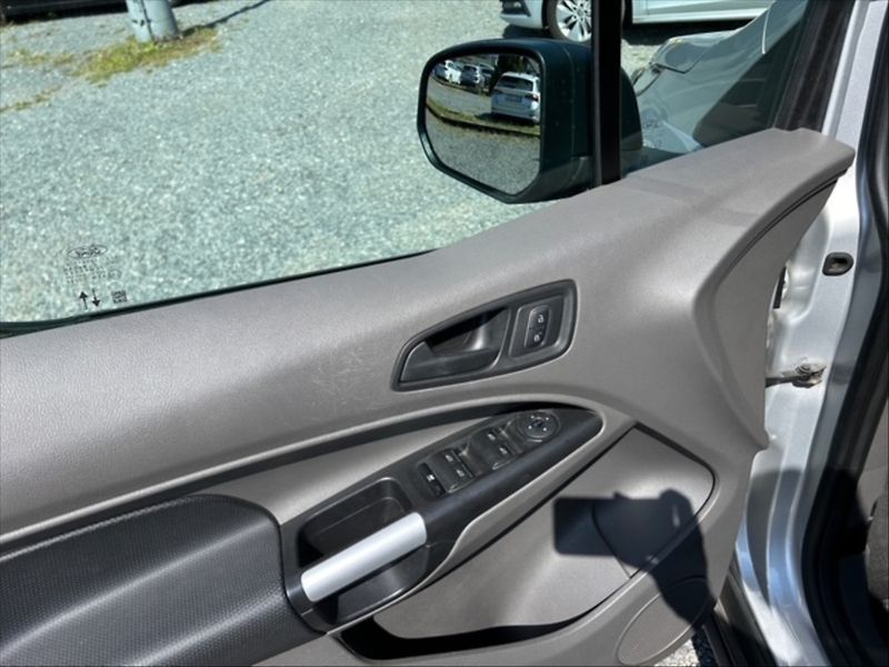 Ford Transit Connect 1,5 TrCEBL TREND L2 - fotka 11 z 11