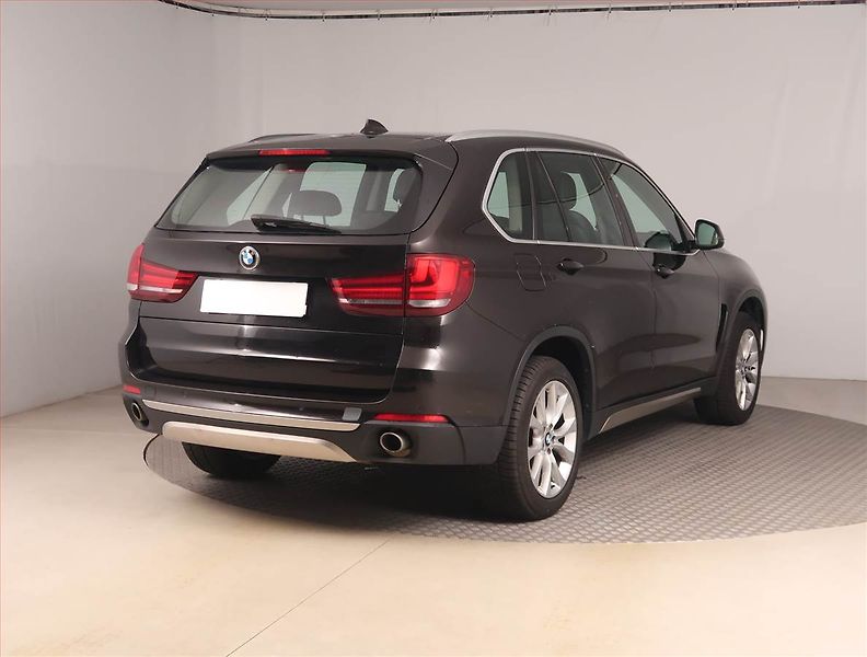 BMW X5 (2015) xLine xDrive30d, 4X4, Automat - fotka 5 z 17