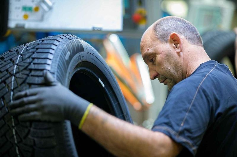 Nejmodernější a nejvíce ekologická pneumatika Continental UltraContact NXT