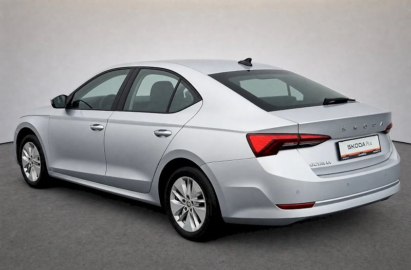 Škoda Octavia (2020) Ambition Plus 2,0 Tdi 85 Kw - fotka 33 z 35