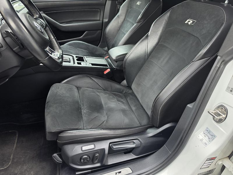 Volkswagen Arteon 2.0 TDI R-Line TZ Led Alcantra - fotka 15 z 19