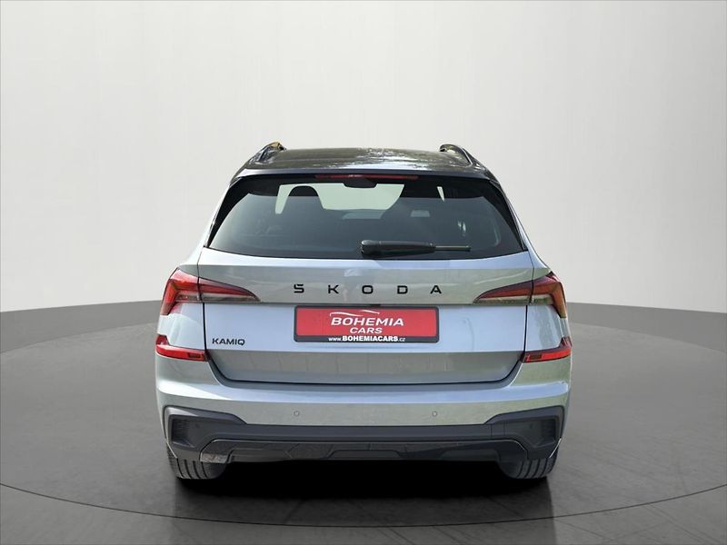 Škoda Kamiq 1,5 TSI 110 kW DSG Monte Carlo - fotka 6 z 35