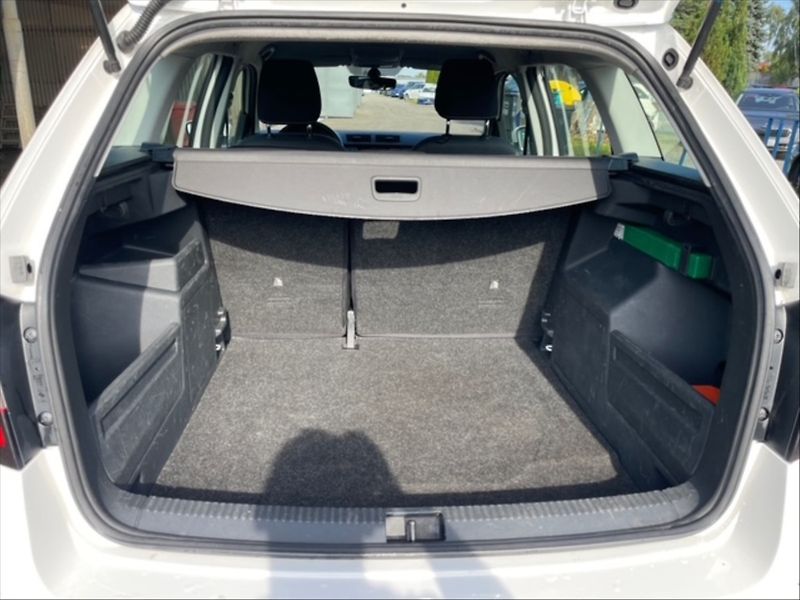 Škoda Fabia 1,0 TSI 70 Ambition - fotka 6 z 11