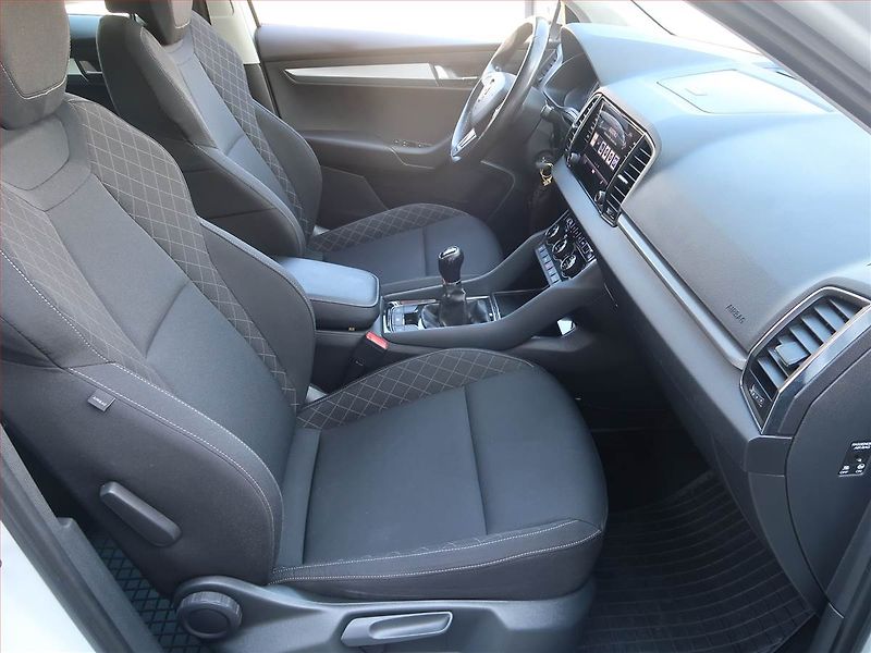 Škoda Karoq (2019) Style 1.0 TSI, Navi, Tempomat - fotka 9 z 17