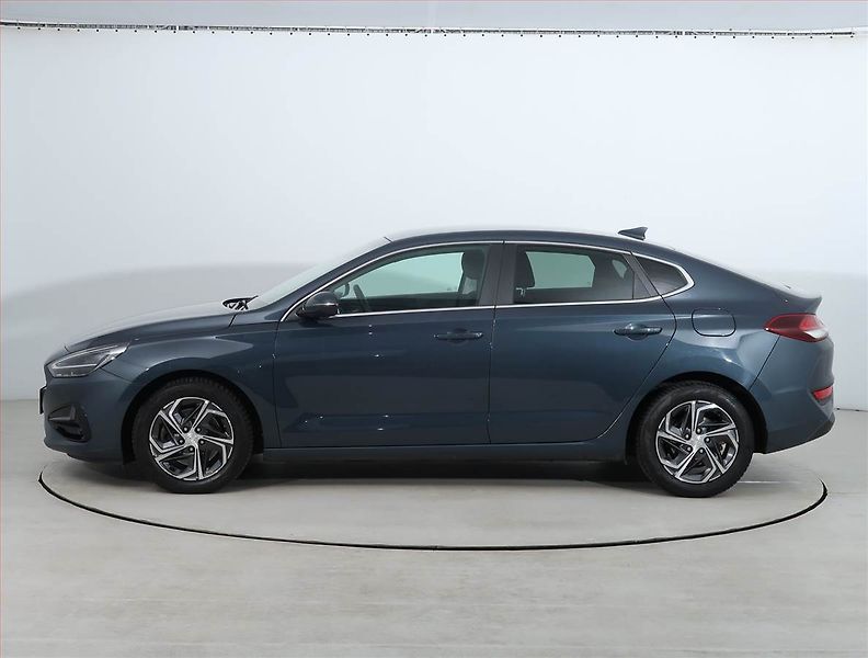 Hyundai i30 (2022) Komfort 1.0 T-GDI, Automat, ČR - fotka 3 z 18
