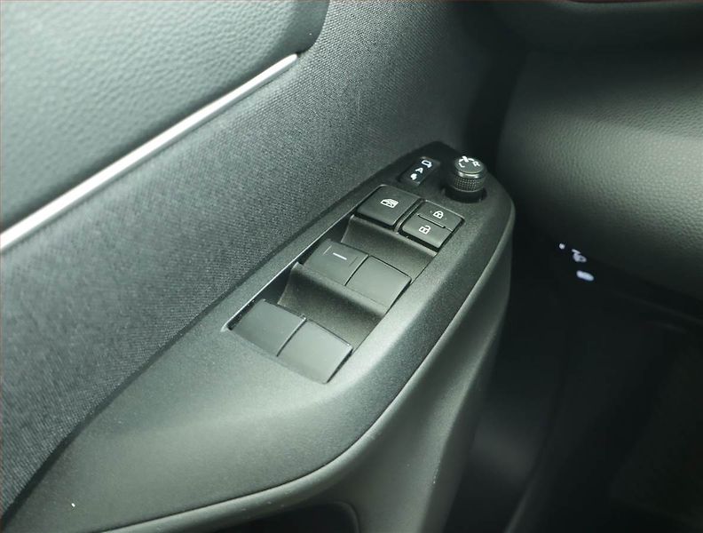 Toyota Yaris Cross (2024) 1.5 VVT-iE - fotka 16 z 16