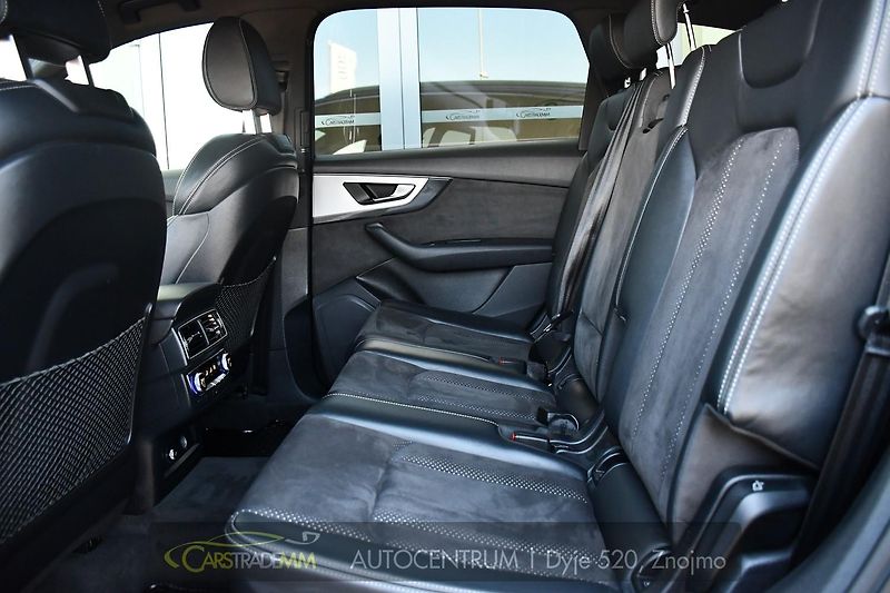 Audi Q7 3.0TDi 200kW Q. S-LINE VZDUCH  - fotka 18 z 48