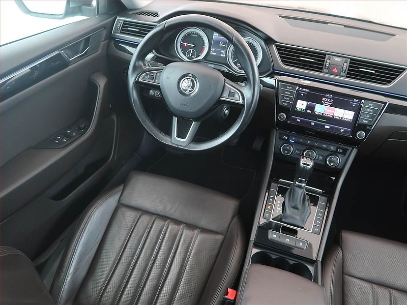 Škoda Superb (2016) Laurin&Klement 2.0 TDI, 4X4 - fotka 7 z 13