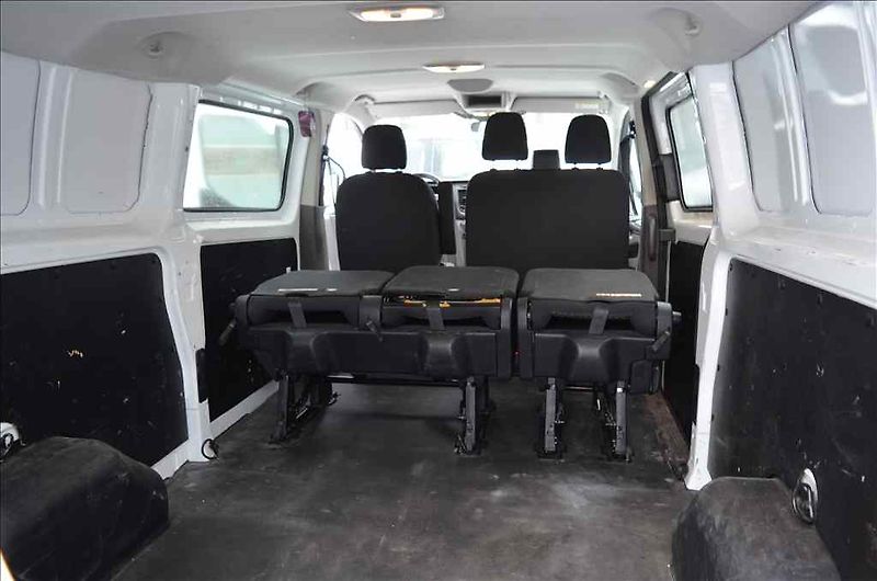 Ford Transit (2021) CUSTOM 2,0 D - fotka 17 z 18