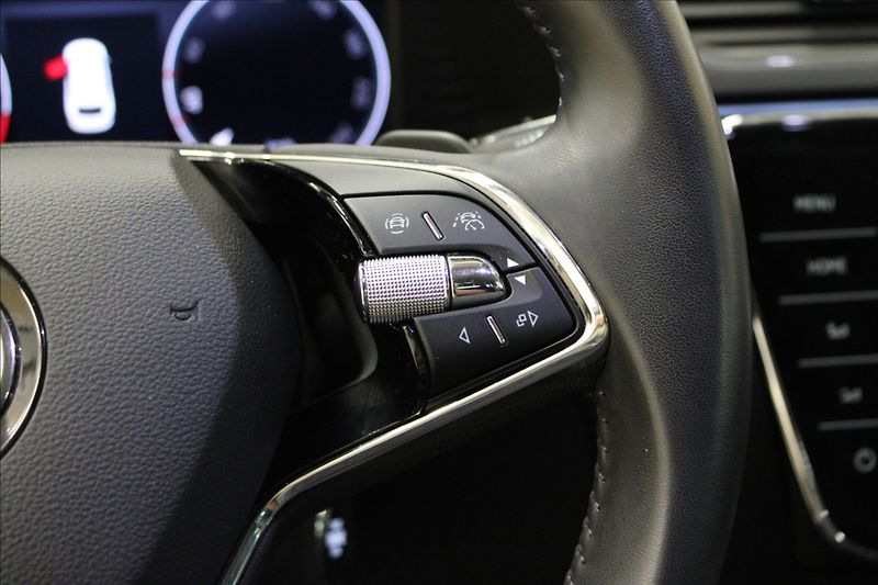Škoda Superb 1,4 TSI IV L&K 1.majitel CZ - fotka 18 z 27