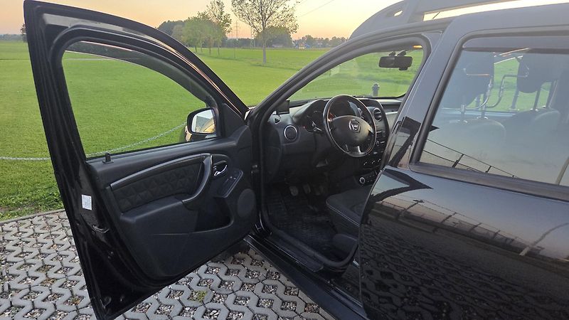 Dacia Duster (2013) 77 kW 1.6 16V 4x4 CZ, tazne - fotka 10 z 29