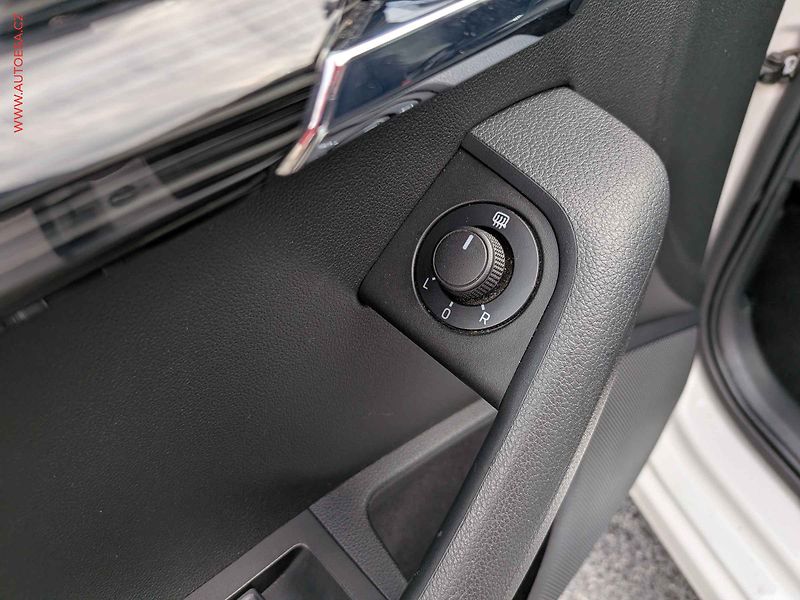 Škoda Octavia (2018) 2.0 TDi 4x4, ČR, Style, DSG - fotka 12 z 22