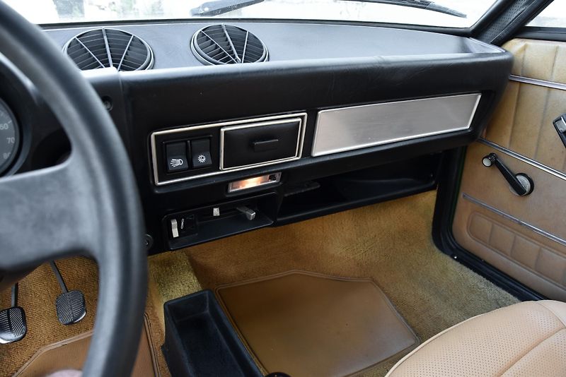 Fiat 128 (1972) SL COUPÉ - fotka 16 z 37