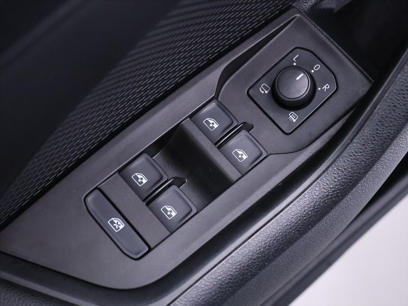 Škoda Octavia 2,0 TDI 110kW DSG Style - fotka 16 z 39