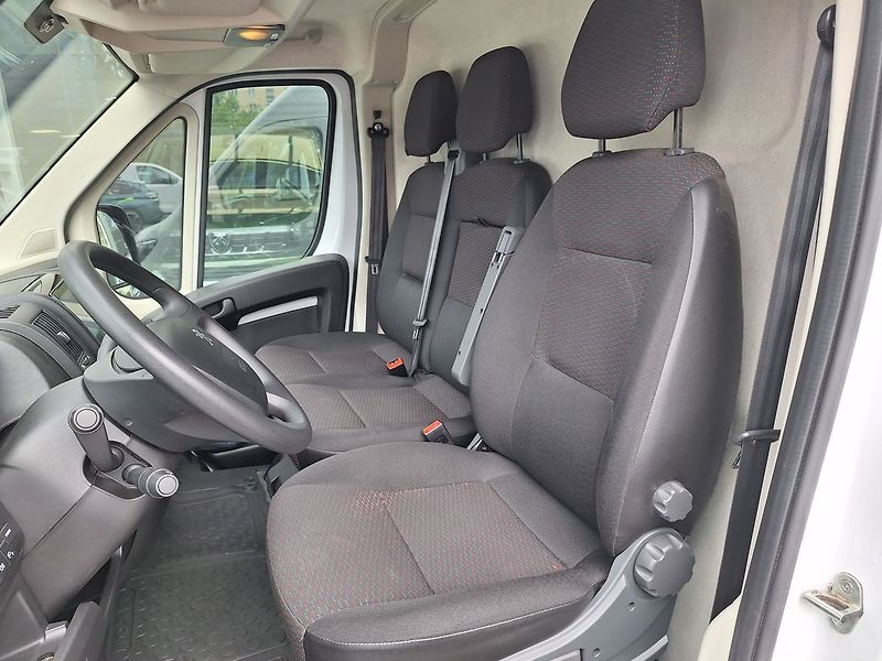Peugeot Boxer (2024) FG 3500 L3H2 BHDi 140k MAN6 - fotka 9 z 17