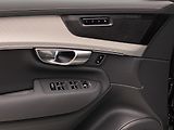 Volvo XC90 (2026) B5 AWD AUT BLACK EDITION PLUS  - náhled 28