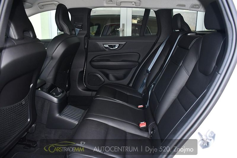 Volvo V60 2,0 T6 186kW PHEV TWIN ENGINE - fotka 13 z 51