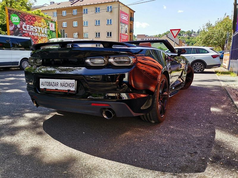 Chevrolet Camaro (2019) 6.2i V8 333kw  453PS Cabrio SS - fotka 6 z 39
