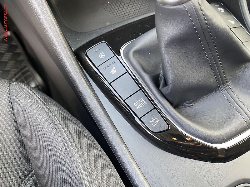 Hyundai Tucson (2021) 1.6 CRDi 2WD, ČR, Smart - fotka 18 z 19