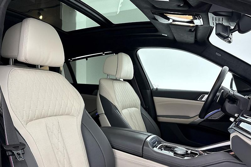 BMW X6 xDrive30d - fotka 36 z 36