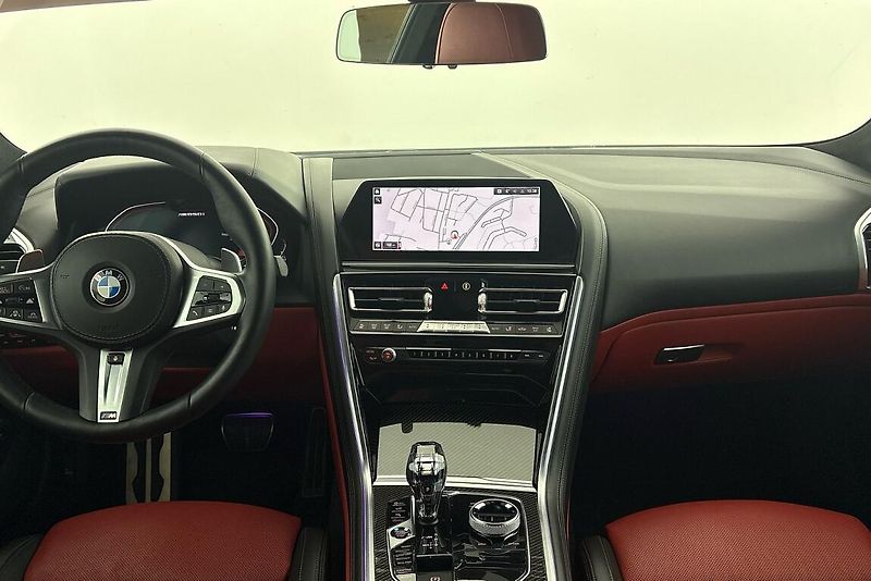 BMW Řada 8 M850i xDrive - fotka 7 z 17