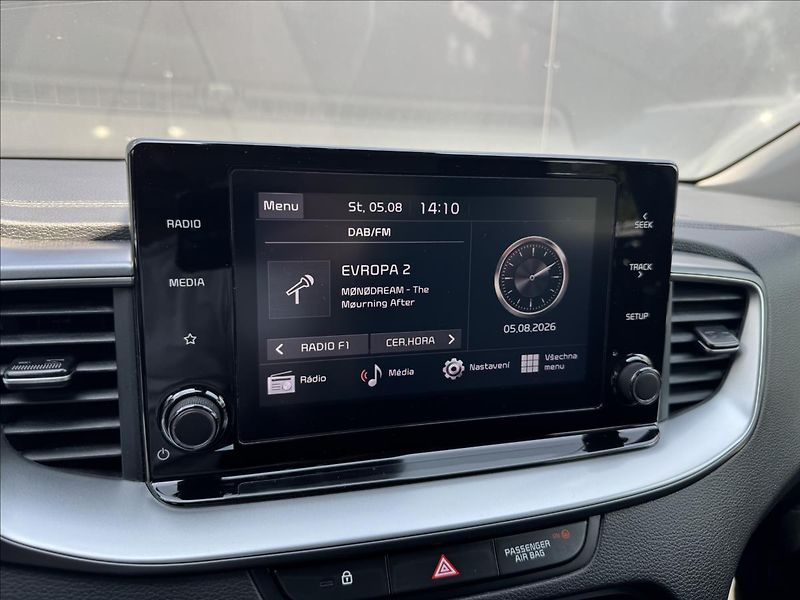 Kia Ceed 1,6 CRDI 100kW Exclusive ČR DP - fotka 19 z 30