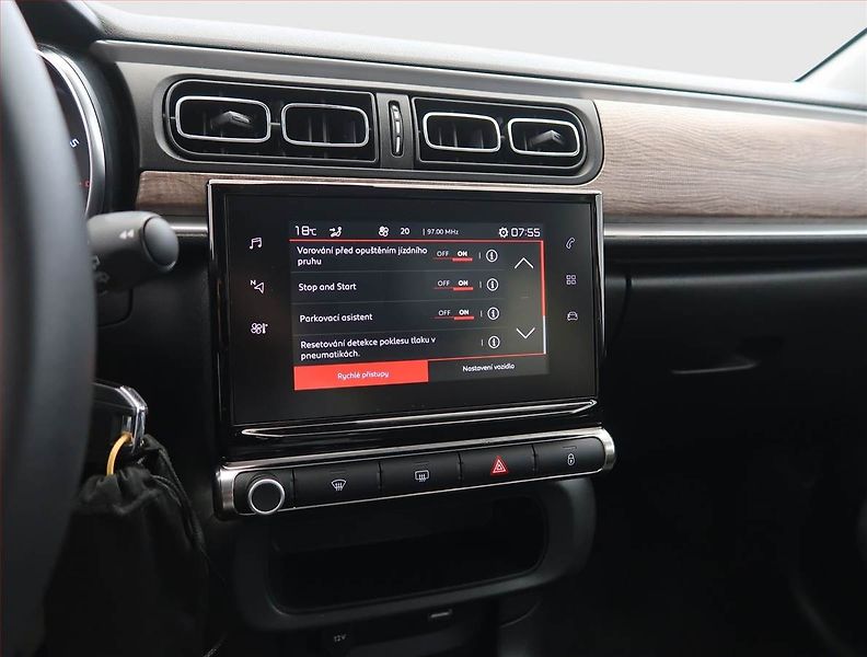 Citroën C3 (2024) Shine 1.2 PureTech, Automat - fotka 19 z 26