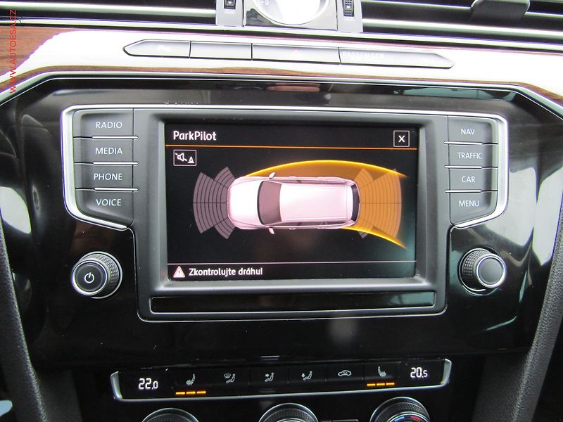 Volkswagen Passat (2015) 2.0TDi, Comfortline, DSG, LED - fotka 22 z 22