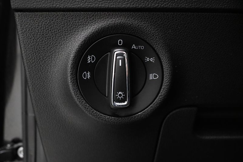 Škoda Karoq 1,5 TSI 110 kW DSG STYLE Záruk - fotka 26 z 32