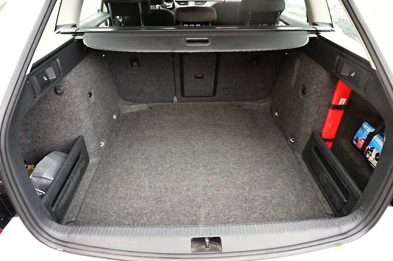 Škoda Octavia (2013) STYLE 2,0 TDI 110 kW - fotka 11 z 40