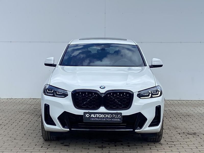 BMW X4 20d 140kW 8AT XDrive M-Paket - fotka 4 z 25