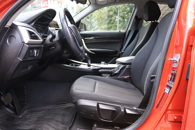 BMW Řada 1 116D STEPTRONIC F20 85kW - fotka 23 z 50