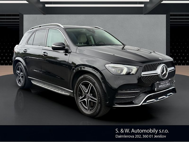 Mercedes-Benz GLE 300 d 4MATIC AMG Burmester - fotka 3 z 37