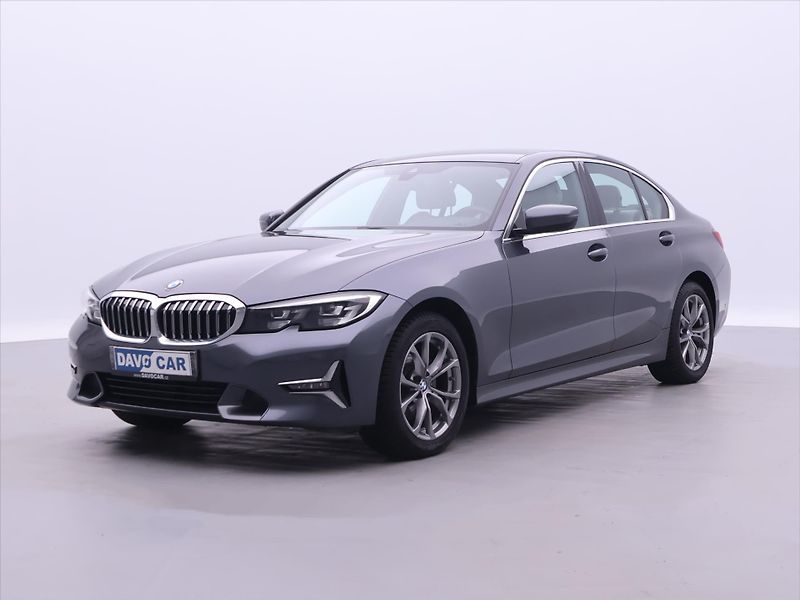 BMW Řada 3 2,0 320d 140kW XDrive Aut. DPH - fotka 3 z 31