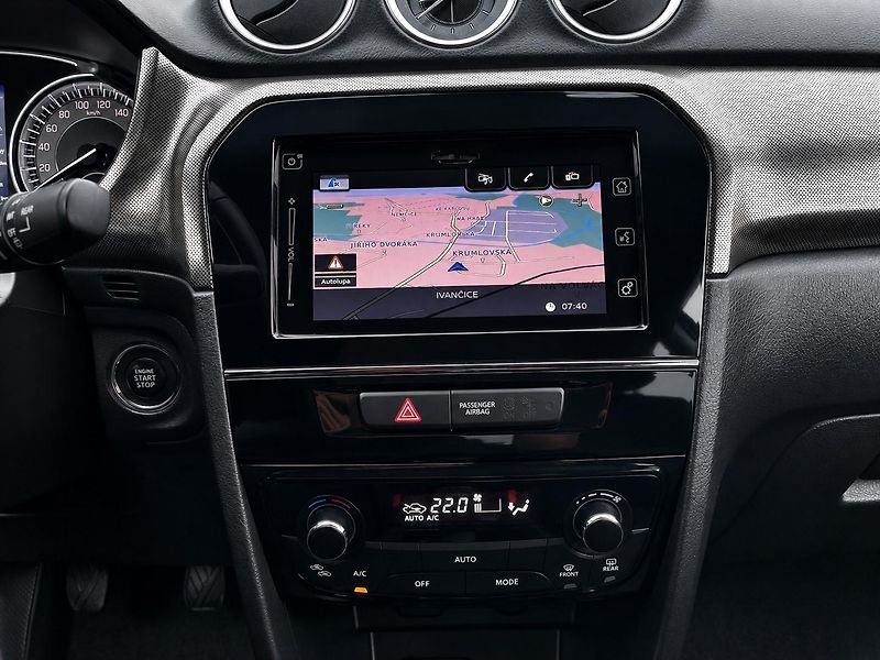Suzuki Vitara (2020) 1.4 BoosterJet 103 kW LIMITED - fotka 17 z 33