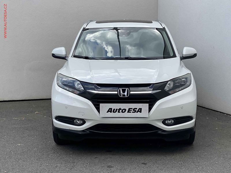 Honda HR-V (2016) 1.5i-VTEC, Executive, AT - fotka 2 z 17