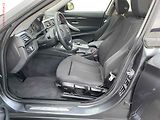 BMW Řada 3 (2015) 2.0T 328i xDrive, Sport, AT - náhled 9