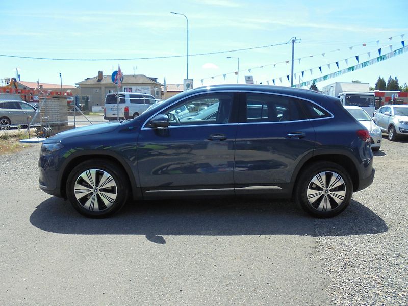 Mercedes-Benz EQA (2021) 250- 17000 km- NAVIGACE- KŮŽE - fotka 4 z 11